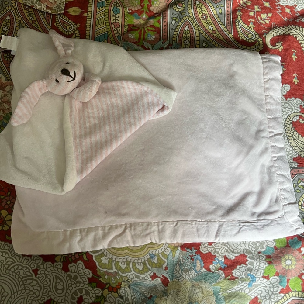 Baby Blanket Monique Lhuiller pottery Barn Blush pink& bunny